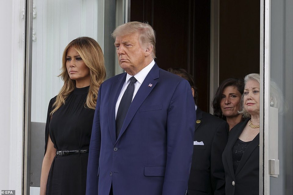 Ông Trump tổ chức tang lễ cho em trai tại Nhà Trắng - 2 Ông Trump tổ chức tang lễ cho em trai tại Nhà Trắng - 2