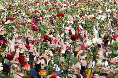 100.000 người tham gia “tuần hành hoa hồng” ở Na Uy