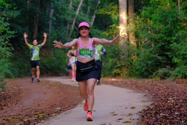 Hơn 600 vận động viên chinh phục đường chạy xuyên rừng Kon Chư Răng