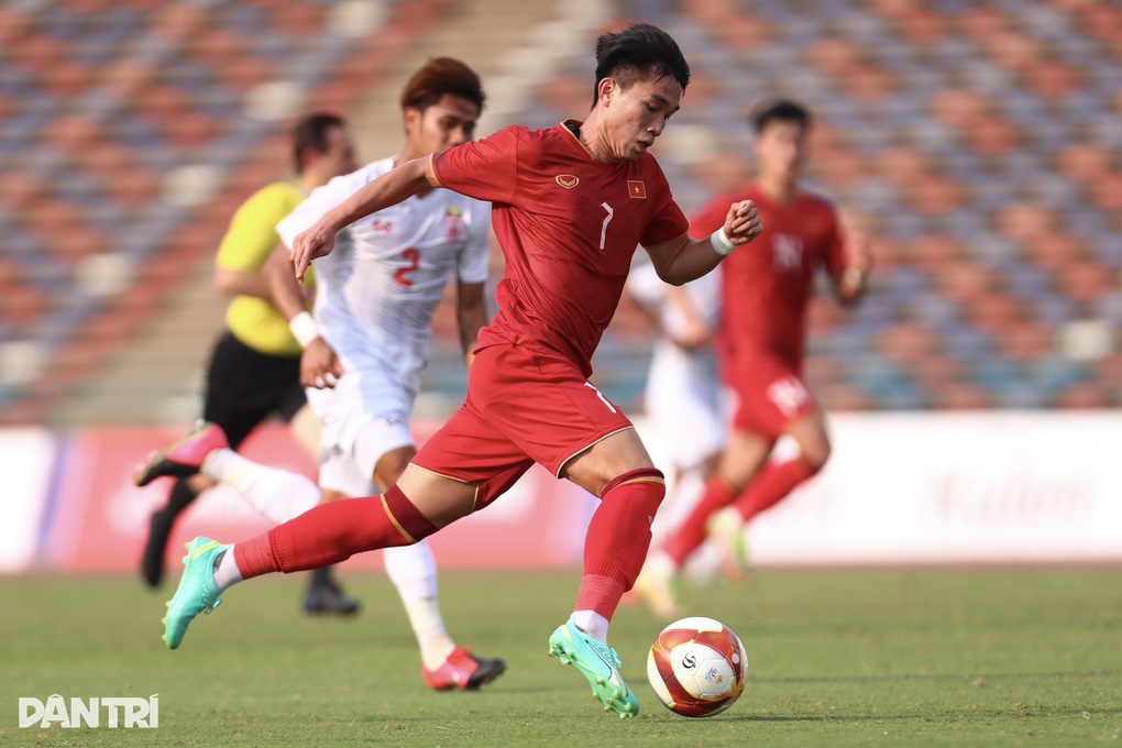 BLV Quang Huy: Lứa U22 Việt Nam ở SEA Games 32 rất có triển vọng - 3 BLV Quang Huy: Lứa U22 Việt Nam ở SEA Games 32 rất có triển vọng - 3