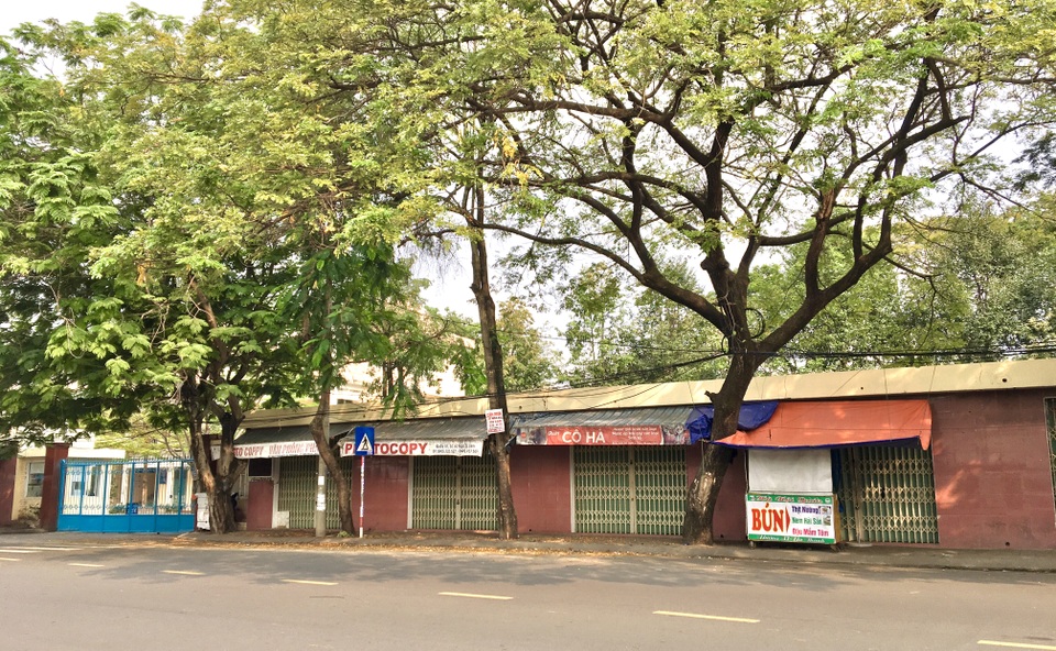 Đà Nẵng: Hàng quán “ngóng chờ” sinh viên đi học lại - 3