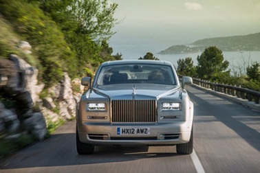 NK ô tô theo Việt kiều hồi hương: Nhiều kẽ hở cần được quản chặt 