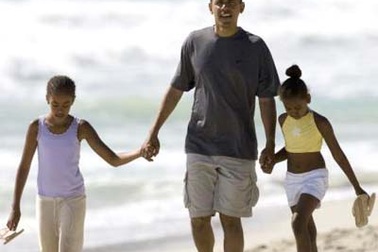 Bức thư xúc động của Obama viết cho 2 con gái