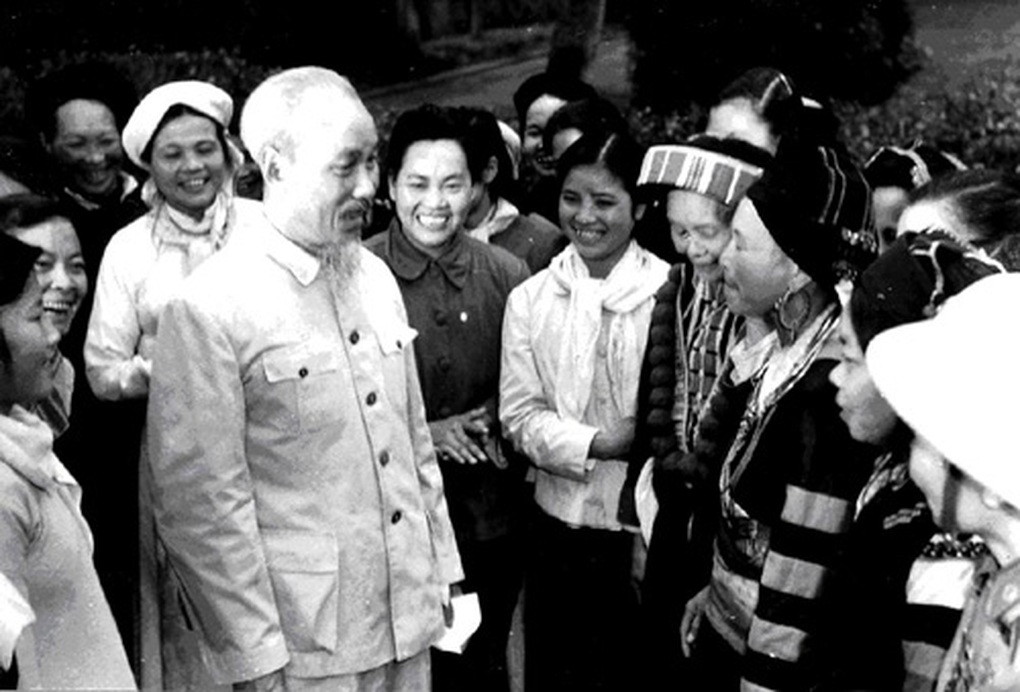 Học và làm theo lời Bác dạy về công tác tuyên truyền - 1 Học và làm theo lời Bác dạy về công tác tuyên truyền - 1