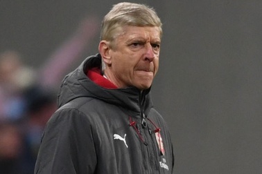 HLV Wenger tuyên bố không sợ mất việc ở Arsenal