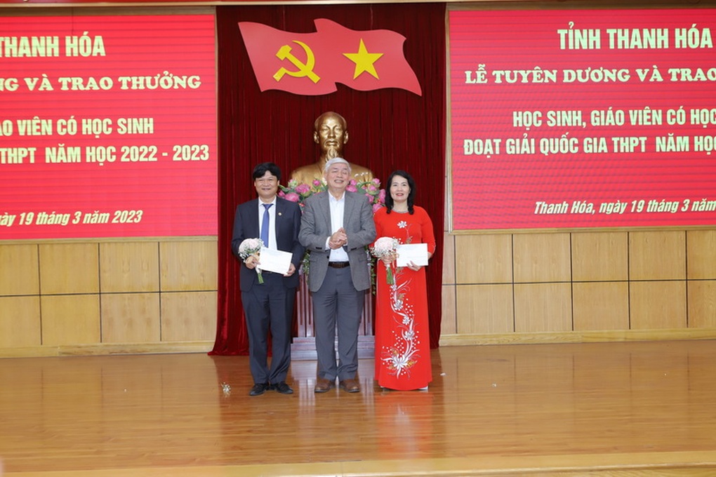 Thanh Hóa xếp thứ 6 toàn quốc về tỷ lệ học sinh giỏi quốc gia - 4 Thanh Hóa xếp thứ 6 toàn quốc về tỷ lệ học sinh giỏi quốc gia - 4