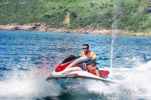 Không đảm bảo an toàn, mô tô nước tại bãi tắm Nhật Lệ bị cấm hoạt động