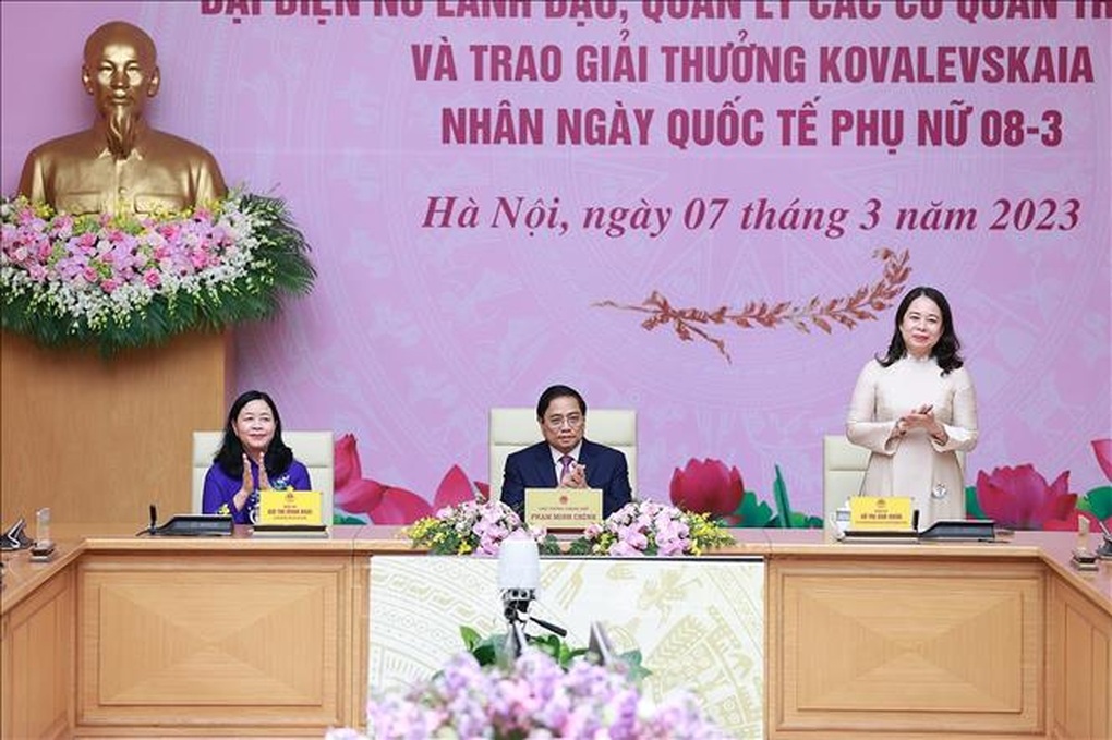 Thủ tướng: Tạo môi trường, điều kiện để phát huy vai trò của phụ nữ Việt Nam - 2 Thủ tướng: Tạo môi trường, điều kiện để phát huy vai trò của phụ nữ Việt Nam - 2