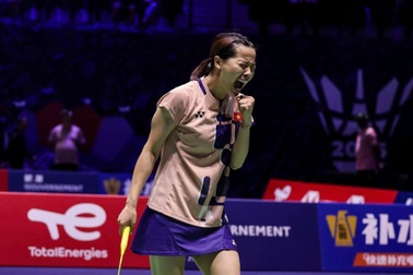 Thùy Linh thể hiện đẳng cấp, lần đầu vào vòng 1/8 giải vô địch thế giới