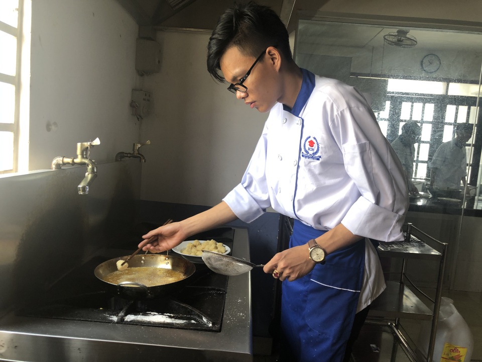 Giải quyết thế nào sự tham vọng của phụ huynh và nặng nề trong dạy học? - 5 Giải quyết thế nào sự tham vọng của phụ huynh và nặng nề trong dạy học? - 5