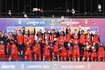 Huỳnh Như tỏa sáng, tuyển nữ Việt Nam lần thứ 8 giành HCV SEA Games