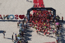 Hàng trăm vận động viên nhí đua tài tại giải Aqua Warriors Van Don 2024