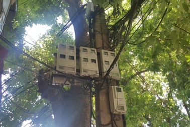 Hà Nội: Tiền điện tăng bất thường vì bị đấu nhầm công tơ… hàng xóm