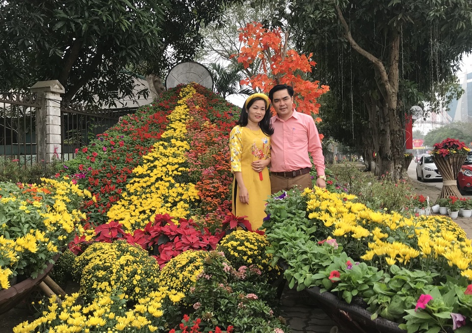 Ấn tượng những đường hoa rực rỡ sắc màu đón Tết ở thành Vinh  - 18