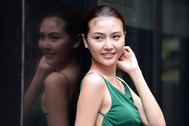 Nữ hoàng sắc đẹp Ngọc Duyên: “Ba tôi không còn đi bán vé số”