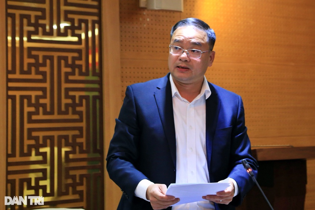 Chưa chốt việc giám sát tình trạng vỉa hè Hà Nội chết yểu - 3 Chưa chốt việc giám sát tình trạng vỉa hè Hà Nội chết yểu - 3