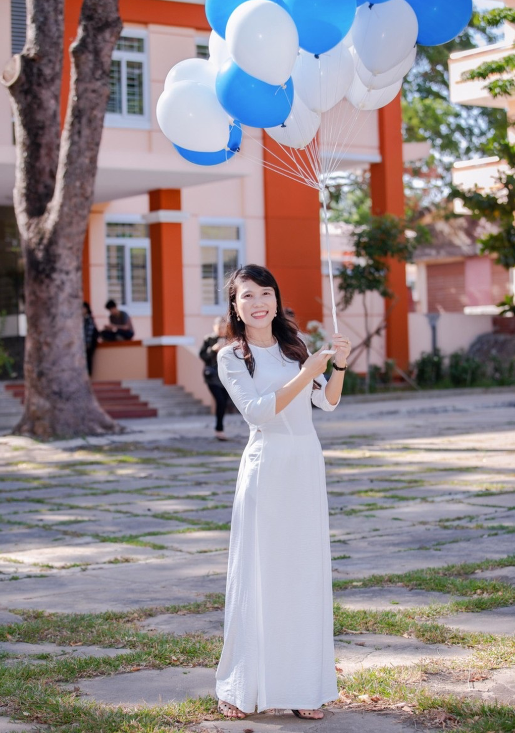 Ngày... tháng... năm... và kỉ niệm 26 năm với thầy giáo cũ - 4 Ngày... tháng... năm... và kỉ niệm 26 năm với thầy giáo cũ - 4