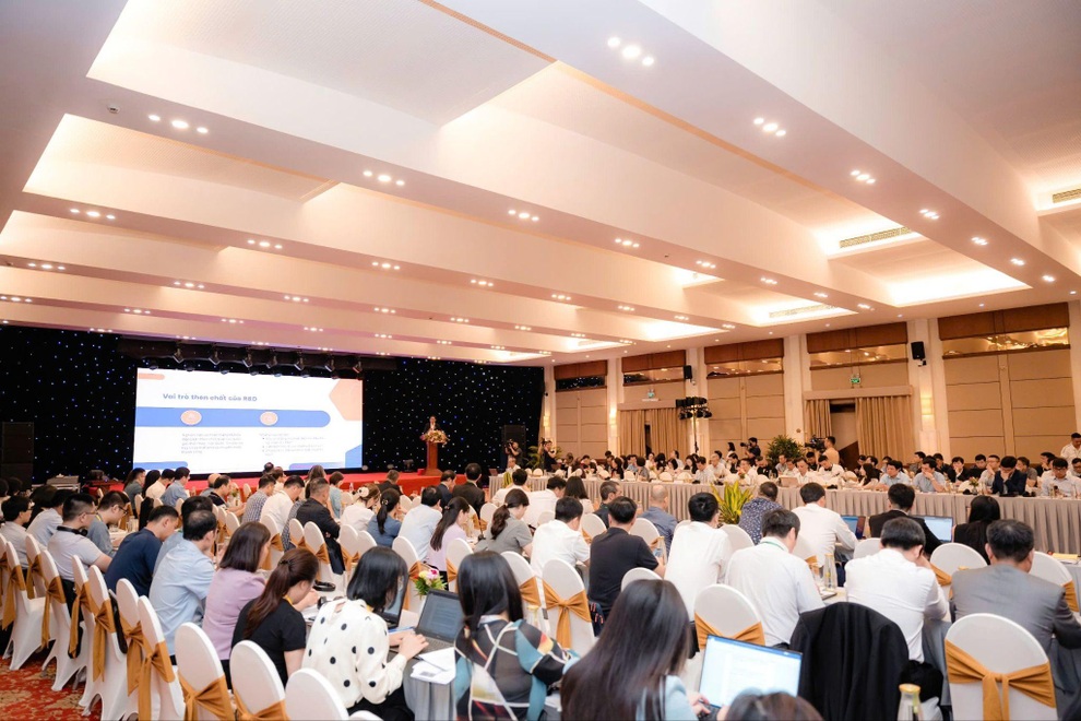 វេទិការ RD វៀតណាមឆ្នាំ 2025៖ ចំណុចរបត់យុទ្ធសាស្ត្រក្នុងការច្នៃប្រឌិត - ៥ Diễn đàn RD Việt Nam 2025: Bước ngoặt chiến lược về đổi mới sáng tạo - 5