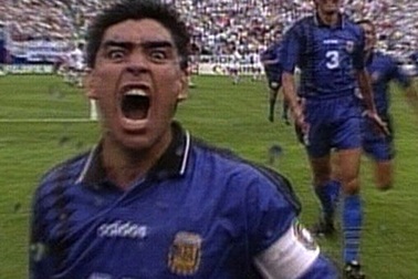 Những bê bối nghiện hút của các ngôi sao bóng đá thế giới