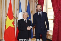 Tổng Bí thư Nguyễn Phú Trọng hội kiến Thủ tướng Pháp Édouard Philippe