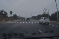 Tài xế ô tô bị phạt 19 triệu đồng vì đi ngược chiều trên đường có biển cấm