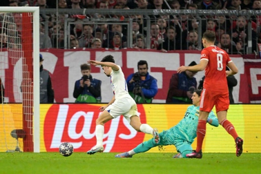 HLV Christophe Galtier: "PSG bị loại vì bàn thua ngớ ngẩn"