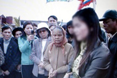 Tin thêm về vụ chính quyền “gọi hồn” để di dời mộ cổ