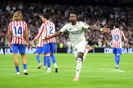 Vinicius tỏa sáng, Real Madrid thắng nghẹt thở Atletico