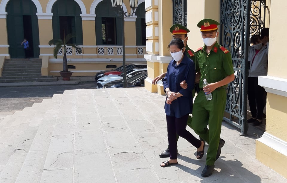 Nhân viên tập đoàn cao su “nhắm mắt” cấp tín dụng - 1 Nhân viên tập đoàn cao su “nhắm mắt” cấp tín dụng - 1