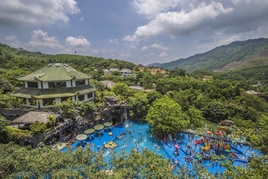 Thỏa sức “tung hoành” cùng hàng loạt trò chơi tại khu du lịch núi thần tài