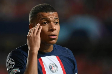 Mbappe ra yêu sách mới, khiến PSG lo ngay ngáy
