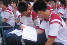 Học trò chạy đua theo lịch ôn thi tốt nghiệp