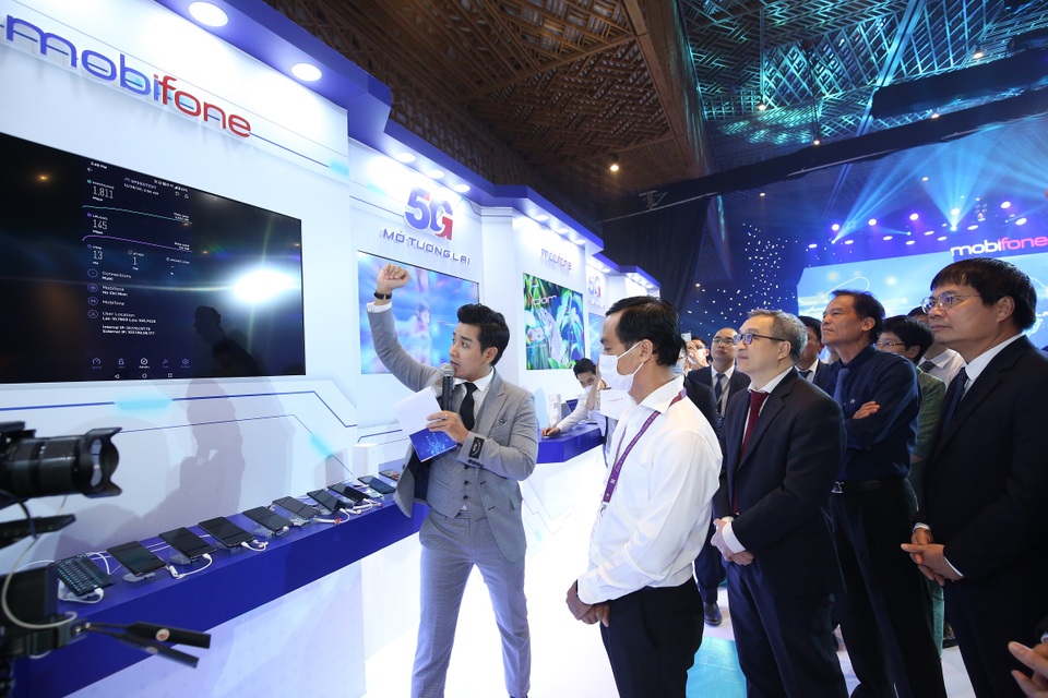 MobiFone chính thức ra mắt dịch vụ 5G tại TP. HCM - 1 MobiFone chính thức ra mắt dịch vụ 5G tại TP. HCM - 1
