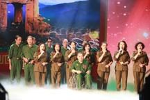 Bản hợp xướng hào hùng "Màu hoa đỏ" kỷ niệm 74 năm ngày Thương binh Liệt sĩ