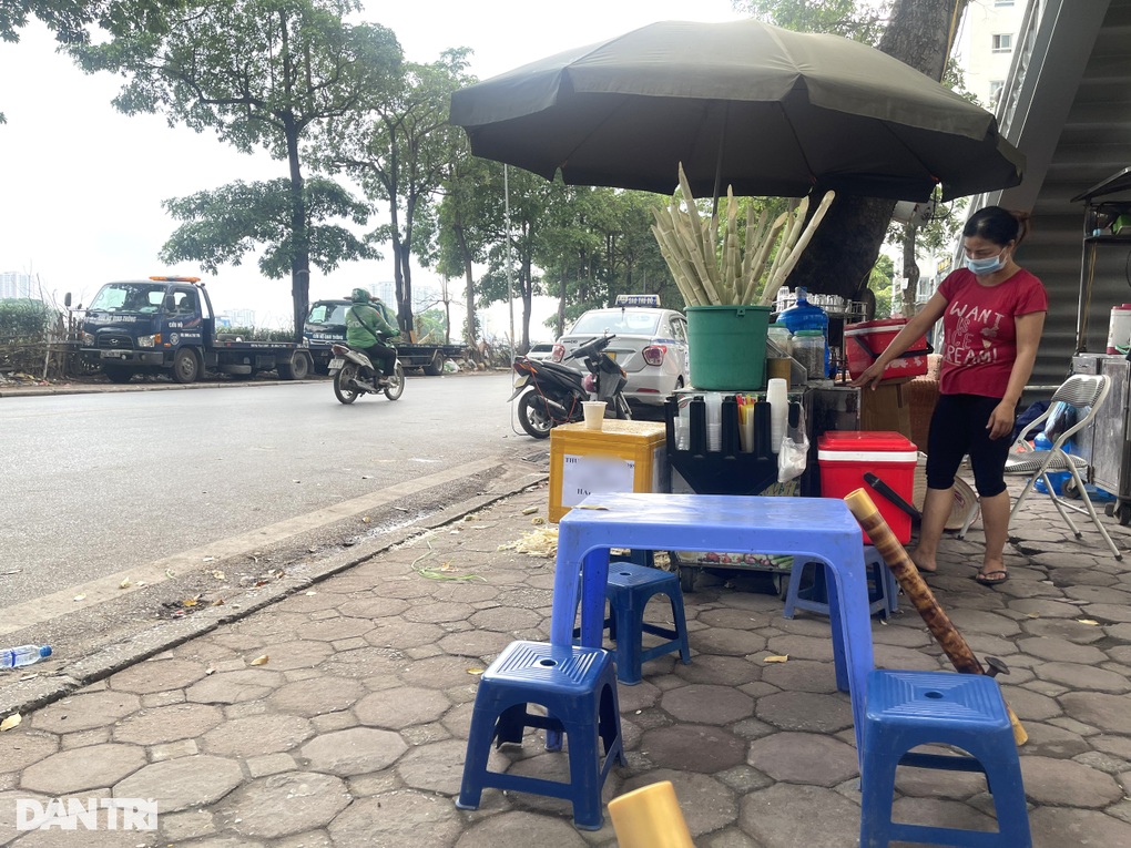 Bán nghìn cốc nước ngày nóng, chủ quán ở Hà Nội kiếm 50 triệu đồng/tháng - 1 Bán nghìn cốc nước ngày nóng, chủ quán ở Hà Nội kiếm 50 triệu đồng/tháng - 1