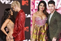 Những cuộc tình "chị em" nổi tiếng Hollywood