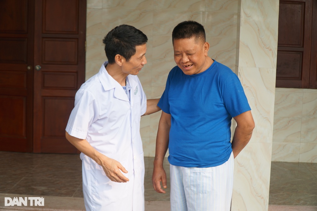 Những người xoa dịu nỗi đau vì di chứng chiến tranh cho thương, bệnh binh - 1 Những người xoa dịu nỗi đau vì di chứng chiến tranh cho thương, bệnh binh - 1