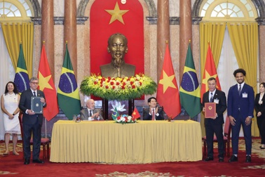 Tổng thống Brazil: Niềm đam mê bóng đá là sợi dây gắn kết giữa hai nước