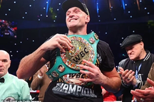 Tyson Fury xác nhận trận chiến hạng nặng với Oleksandr Usyk