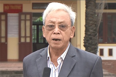 Người dân vùng biên tin tưởng dõi theo Đại hội Đảng lần thứ XII