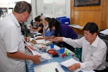 Các trường hợp bị kéo dài thời gian nâng lương