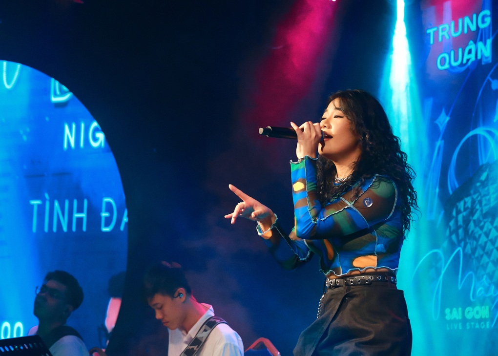 Bé Xuân Nghi về nước, đọ sắc cùng Trương Quỳnh Anh - 4 Bé Xuân Nghi về nước, đọ sắc cùng Trương Quỳnh Anh - 4