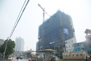 FLC Star tower “nhuộm” sắc vàng mùa thu Châu Âu