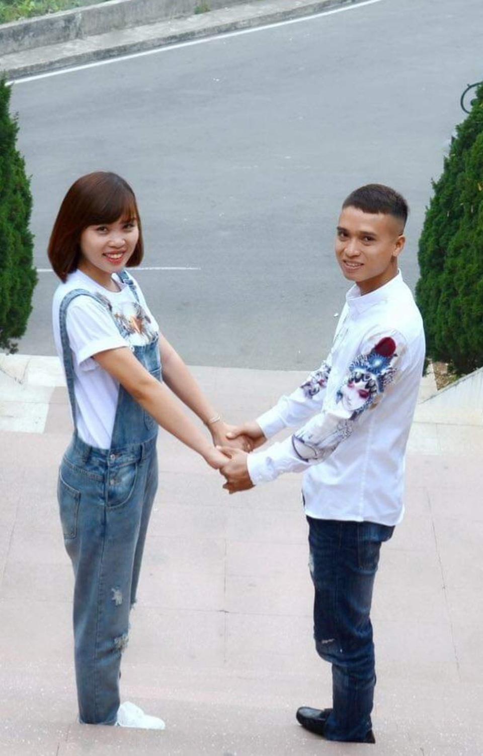 Cô gái Hà Nội vượt cửa tử ung thư nhờ tình yêu tuyệt vời - 1 Cô gái Hà Nội vượt cửa tử ung thư nhờ tình yêu tuyệt vời - 1