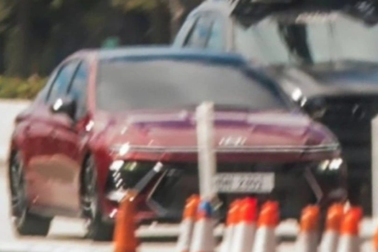 Sonata 2024 xuất hiện trên đường, có thể là "canh bạc cuối" của Hyundai