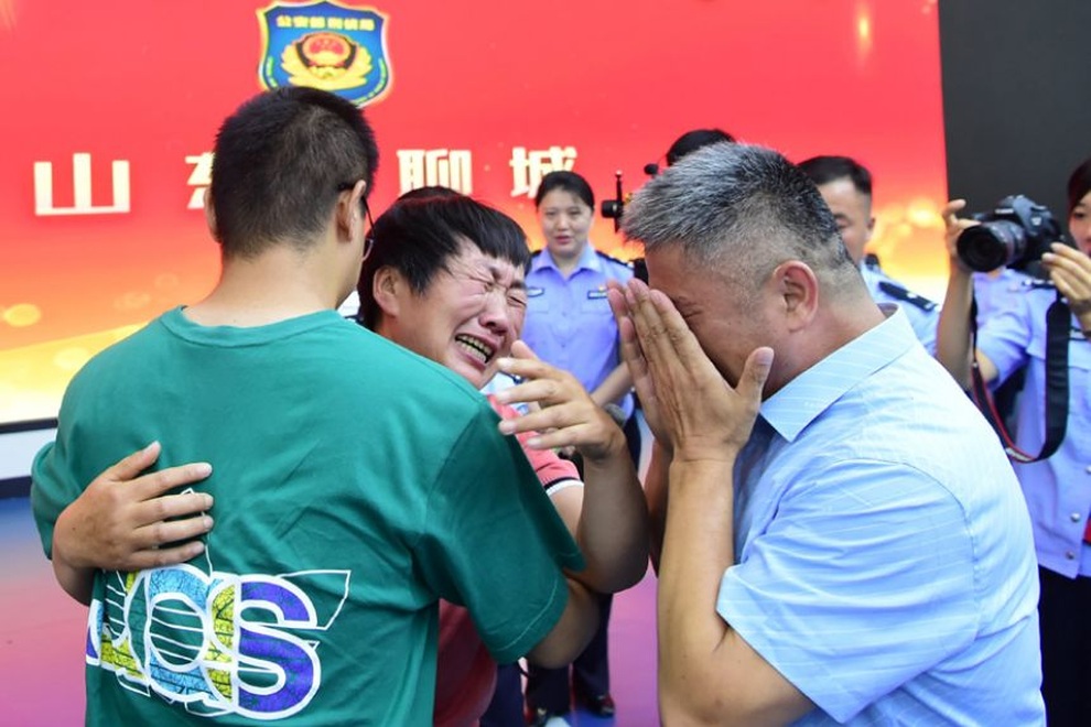 Trung Quốc: Người cha đi xe máy 500.000 km suốt 24 năm tìm con thất lạc - 1 Trung Quốc: Người cha đi xe máy 500.000 km suốt 24 năm tìm con thất lạc - 1