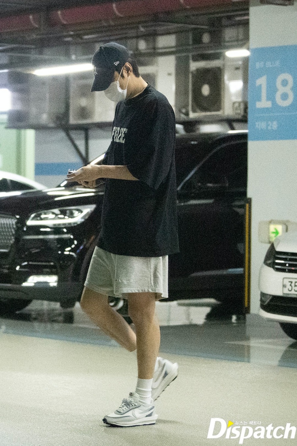 Lee Min Ho bị tóm ảnh hò hẹn với nữ thần tượng xinh đẹp 25 tuổi - 2 Lee Min Ho bị tóm ảnh hò hẹn với nữ thần tượng xinh đẹp 25 tuổi - 2