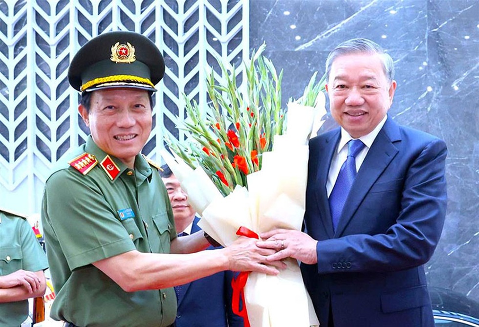 Tổng Bí thư Tô Lâm: Công an nhân dân vì Đảng, vì dân - 2 Tổng Bí thư Tô Lâm: Công an nhân dân vì Đảng, vì dân - 2