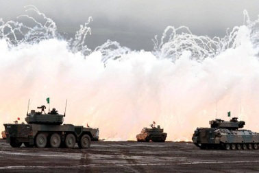 Lo ngại Trung - Triều, Nhật Bản đề xuất tăng ngân sách quốc phòng kỷ lục