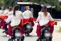 Cảnh sát phạt nhóm rước dâu không đội mũ bảo hiểm